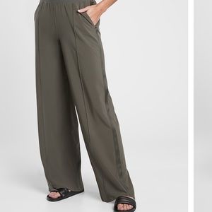 Athleta: Nolita pant, green, size 8